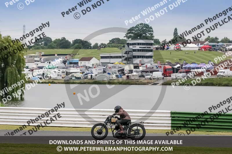 Vintage motorcycle club;eventdigitalimages;mallory park;mallory park trackday photographs;no limits trackdays;peter wileman photography;trackday digital images;trackday photos;vmcc festival 1000 bikes photographs